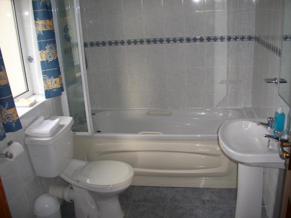 Seashore Lodge Guesthouse Galway Habitación foto